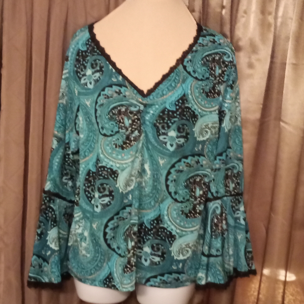 Paisley bell sleeve top